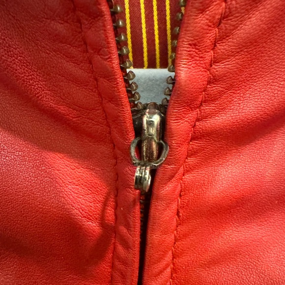 Hudson Leather vintage red ruched motorcycle jacket Size Large - Picture 10 of 10